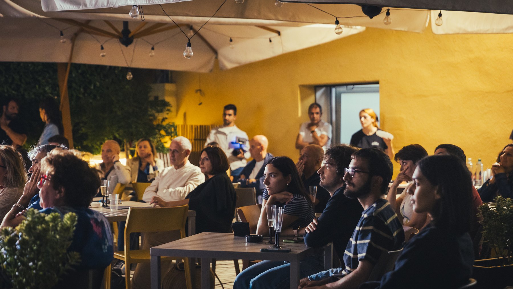Il pubblico durante la proiezione di Dualismi